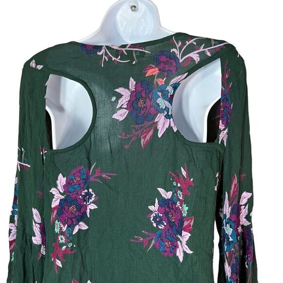 Altar’d State Green Flower Print Bell Sleeve Blouse Size Small - Picture 5 of 6